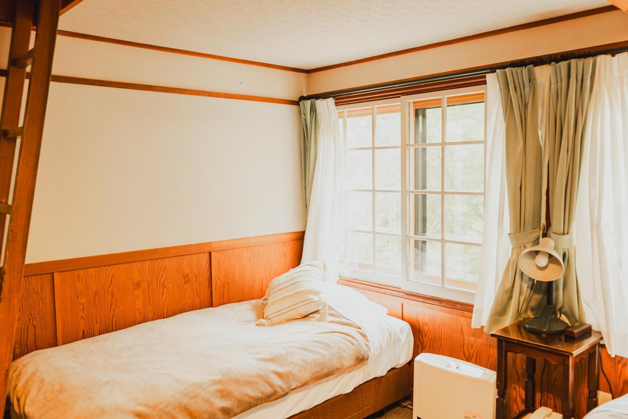 Hakuba Pension & Log Hotel Meteor Eksteriør bilde