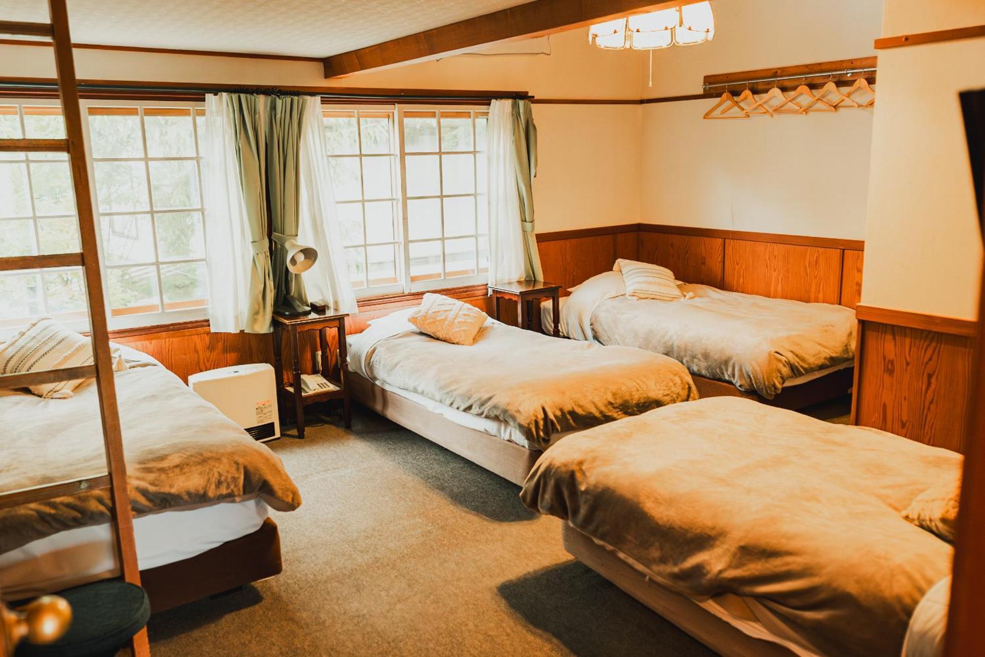 Hakuba Pension & Log Hotel Meteor Eksteriør bilde